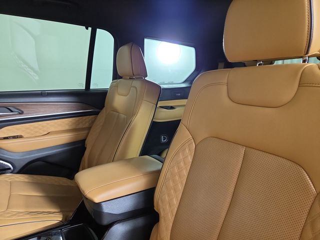 2021 Jeep Grand Cherokee L Summit
