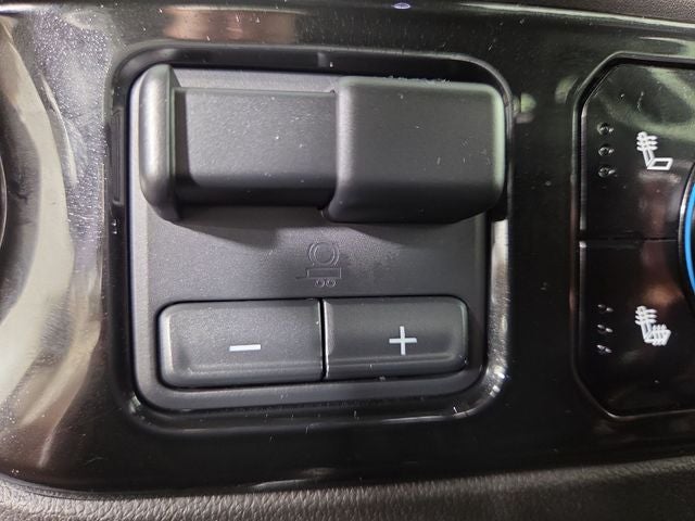 2024 Chevrolet Silverado 1500 LT LT1
