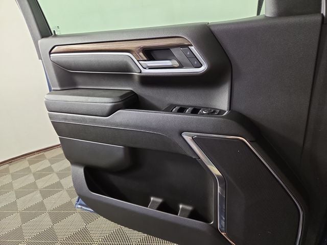 2024 Chevrolet Silverado 1500 LT LT1