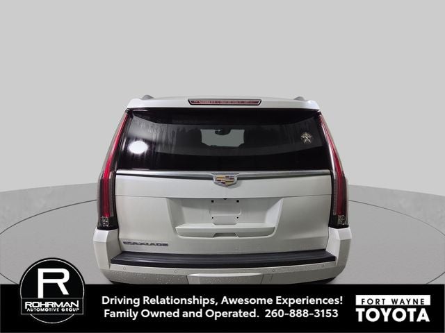 2016 Cadillac Escalade Platinum Edition