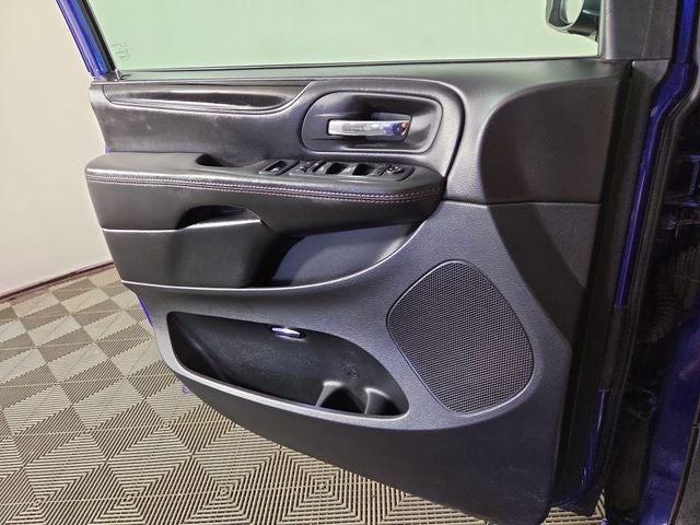 2020 Dodge Grand Caravan SE Plus