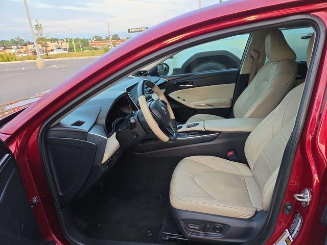 2019 Toyota Avalon Hybrid Limited