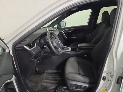 2023 Toyota RAV4 Hybrid SE
