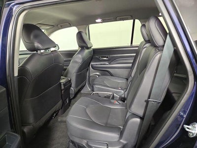 2025 Toyota Grand Highlander XLE