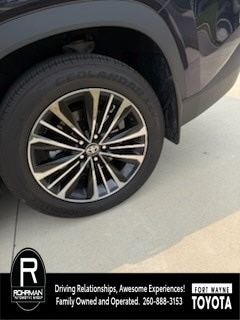 2025 Toyota Grand Highlander Hybrid MAX Platinum