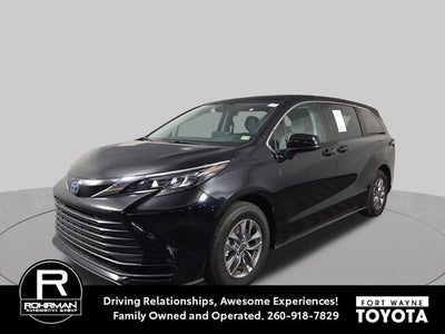 2024 Toyota Sienna LE 8 Passenger