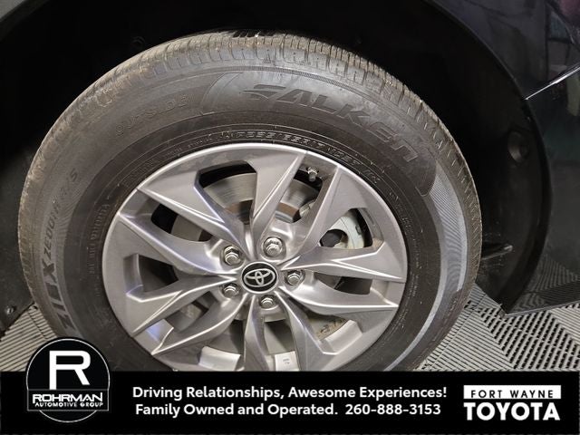 2024 Toyota Sienna LE 8 Passenger