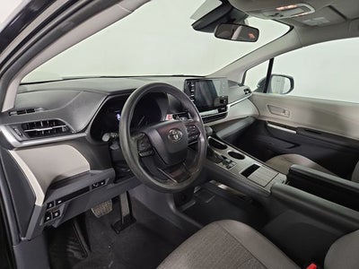 2024 Toyota Sienna LE 8 Passenger