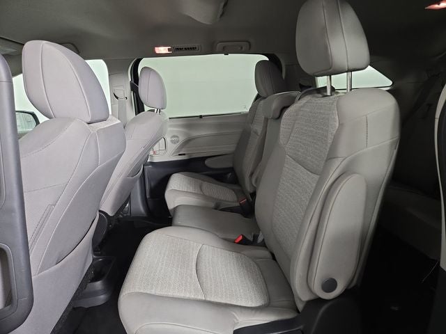 2024 Toyota Sienna LE 8 Passenger