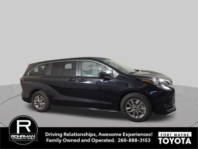 2024 Toyota Sienna LE 8 Passenger