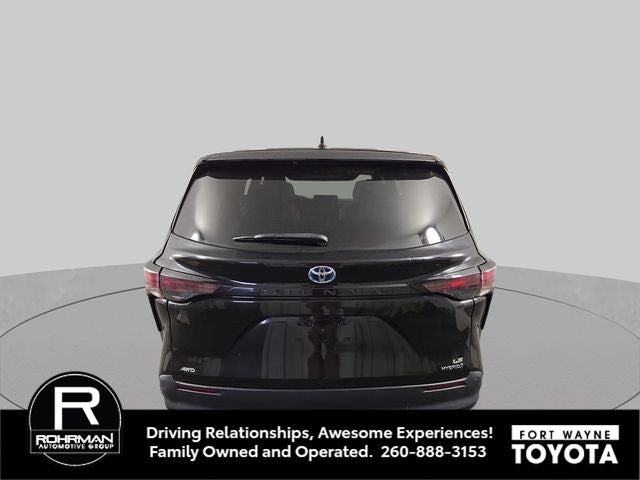 2024 Toyota Sienna LE 8 Passenger