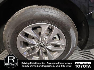 2024 Toyota Sienna LE 8 Passenger