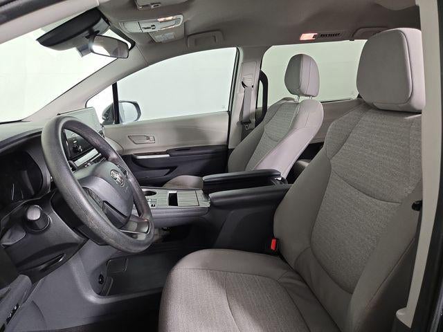 2024 Toyota Sienna LE 8 Passenger