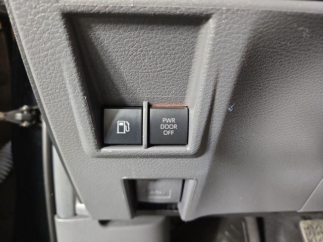 2024 Toyota Sienna LE 8 Passenger