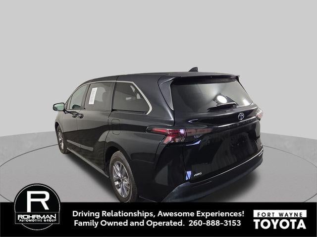 2024 Toyota Sienna LE 8 Passenger