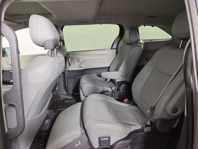 2024 Toyota Sienna Limited 7 Passenger