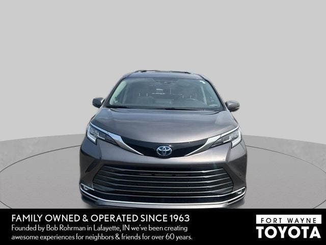 2024 Toyota Sienna Limited 7 Passenger