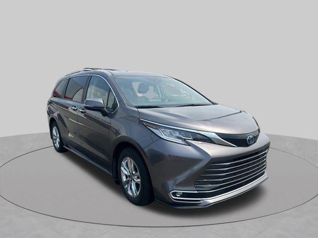 2024 Toyota Sienna Limited 7 Passenger