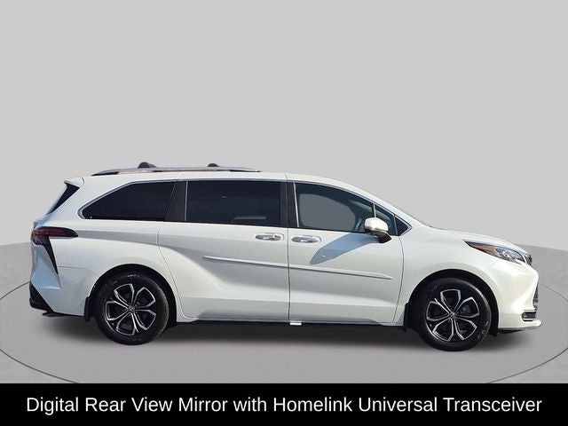 2025 Toyota Sienna Platinum 7 Passenger