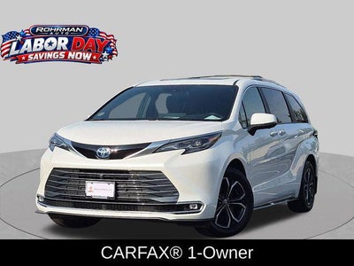 2025 Toyota Sienna Platinum 7 Passenger