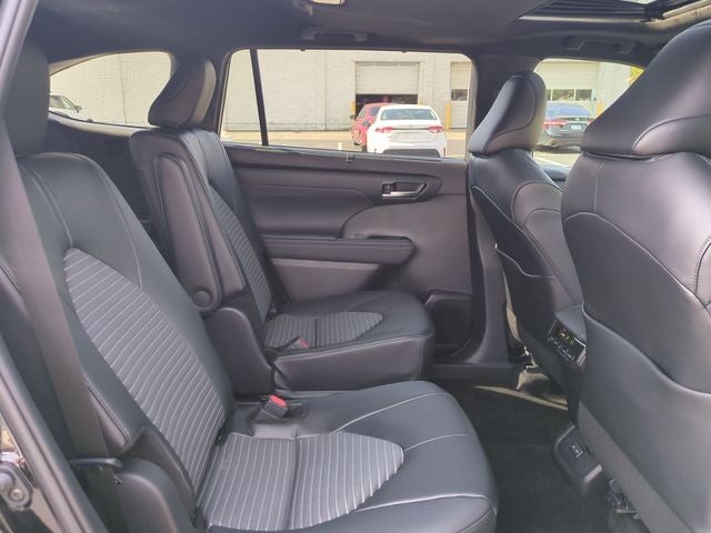 2026 Toyota Highlander XSE