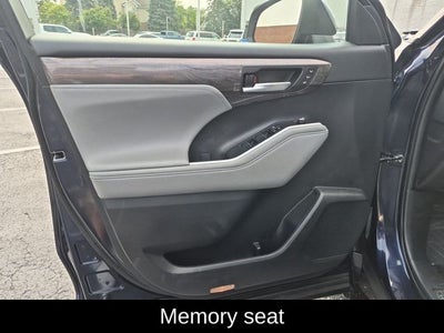 2023 Toyota Highlander Platinum