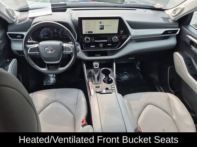 2023 Toyota Highlander Platinum