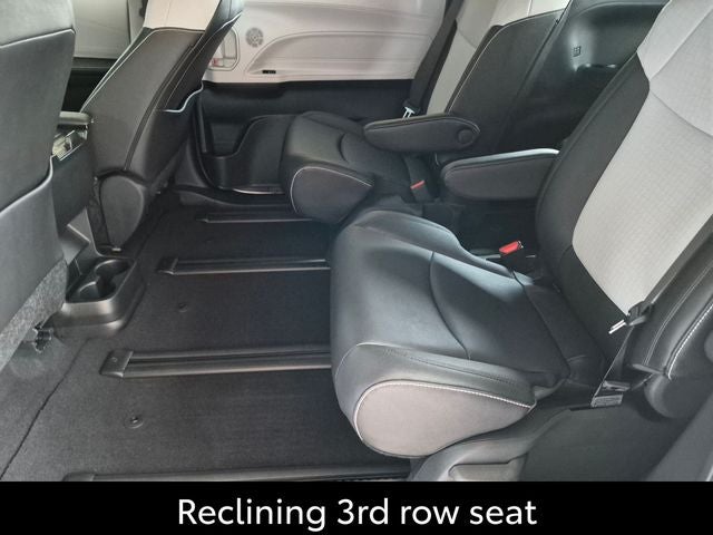 2026 Toyota Sienna XSE 7 Passenger