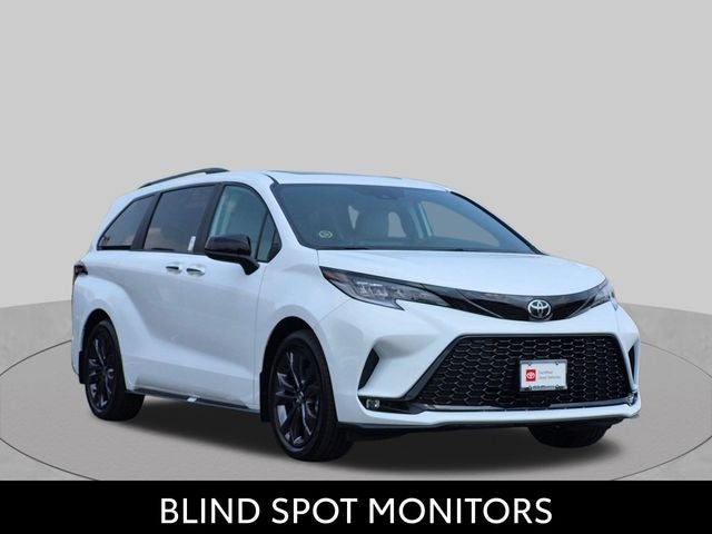 2026 Toyota Sienna XSE 7 Passenger
