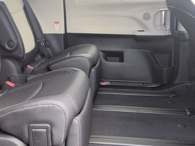 2026 Toyota Sienna Limited 7 Passenger