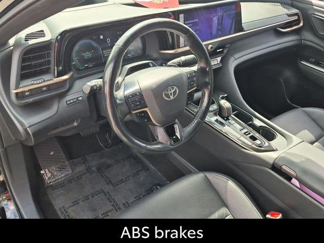 2025 Toyota Toyota Crown Platinum