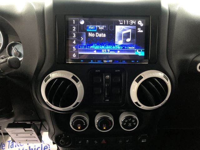 2014 Jeep Wrangler Unlimited Sahara Polar Edition