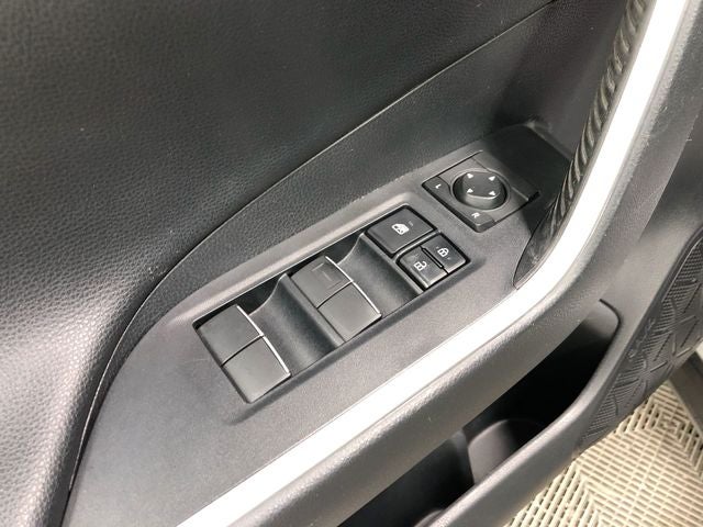 2019 Toyota RAV4 Hybrid XSE