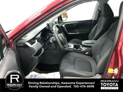 2020 Toyota RAV4 LE