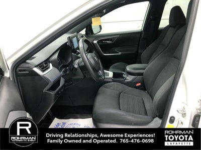 2022 Toyota RAV4 Hybrid SE