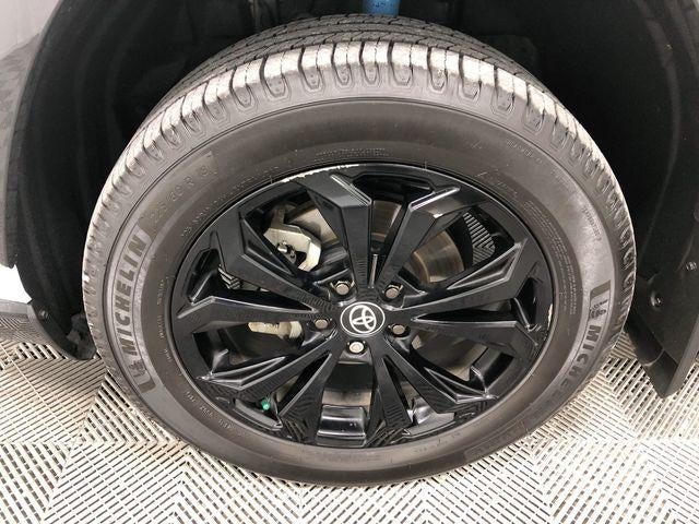 2022 Toyota RAV4 Hybrid SE
