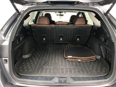 2022 Subaru Outback Touring XT