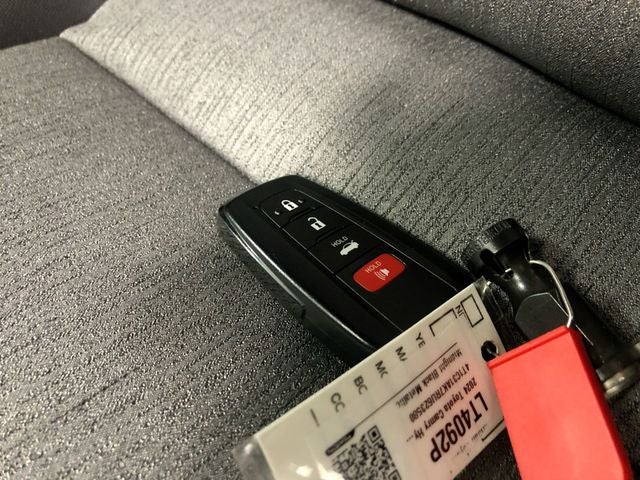 2024 Toyota Camry Hybrid LE