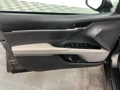 2020 Toyota Camry Hybrid LE