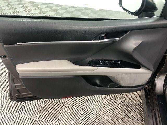 2020 Toyota Camry Hybrid LE