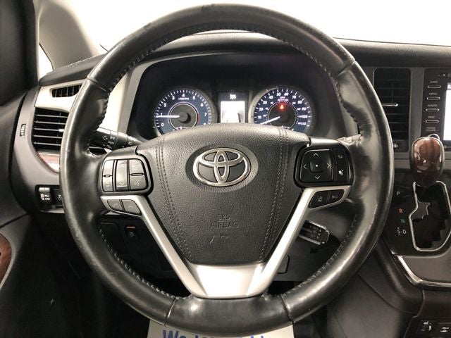 2019 Toyota Sienna Limited Premium 7 Passenger