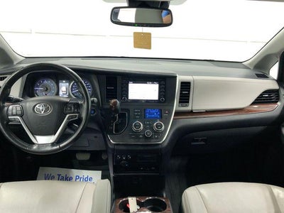 2019 Toyota Sienna Limited Premium 7 Passenger