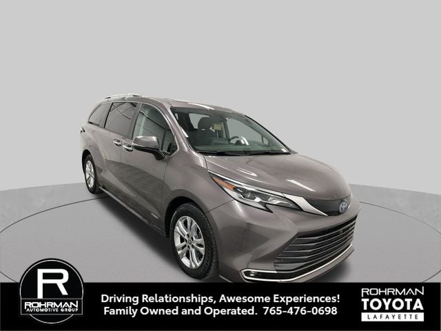 2021 Toyota Sienna Platinum 7 Passenger