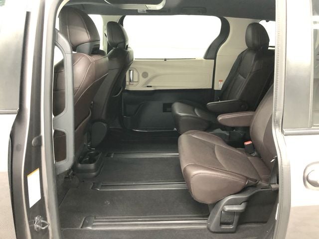 2021 Toyota Sienna Platinum 7 Passenger
