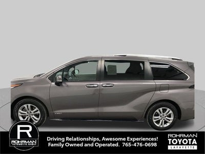 2021 Toyota Sienna Platinum 7 Passenger