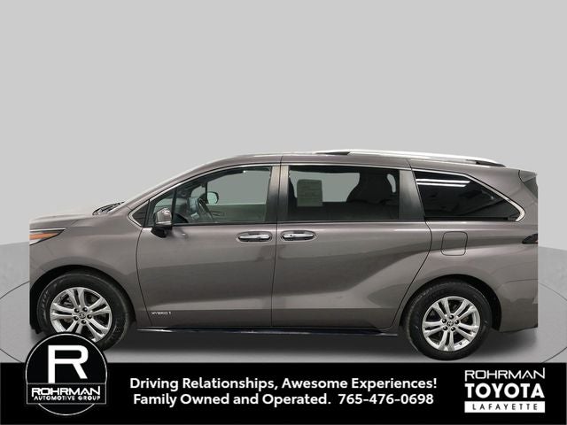 2021 Toyota Sienna Platinum 7 Passenger