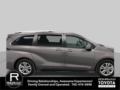 2021 Toyota Sienna Platinum 7 Passenger