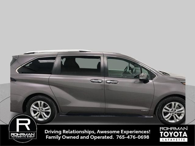 2021 Toyota Sienna Platinum 7 Passenger
