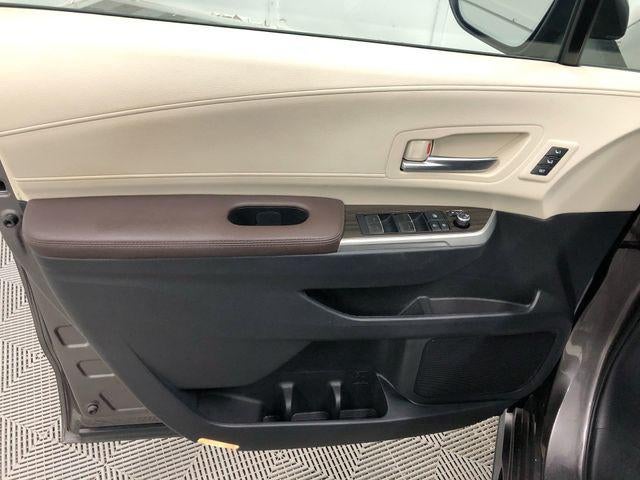 2021 Toyota Sienna Platinum 7 Passenger