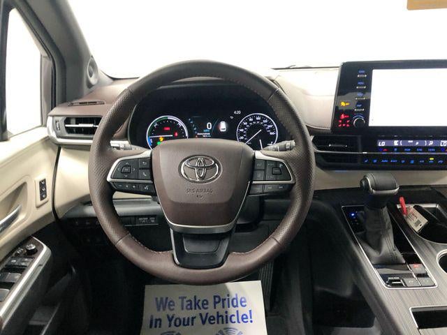2021 Toyota Sienna Platinum 7 Passenger